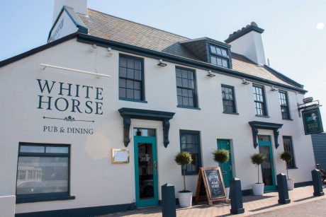 White Horse Pub & Dining